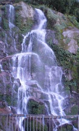 Bakthang Waterfall Gangtok