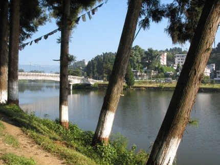 Mirik lake from western bank