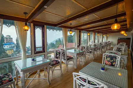 Queens Yard Suites & Spa By Sumi Yashshree in Darjeeling, India from 56$,  photos, reviews - zenhotels.com