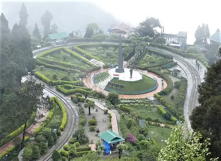 Batasia Loop Darjeeling