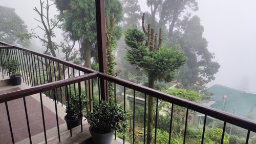 Kurseong Tourist Lodge Balcony