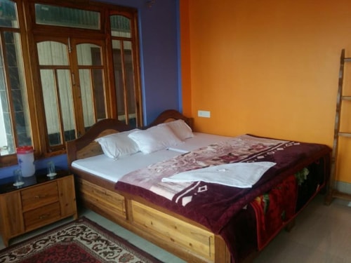 Room Bisesh Homestay Sittong